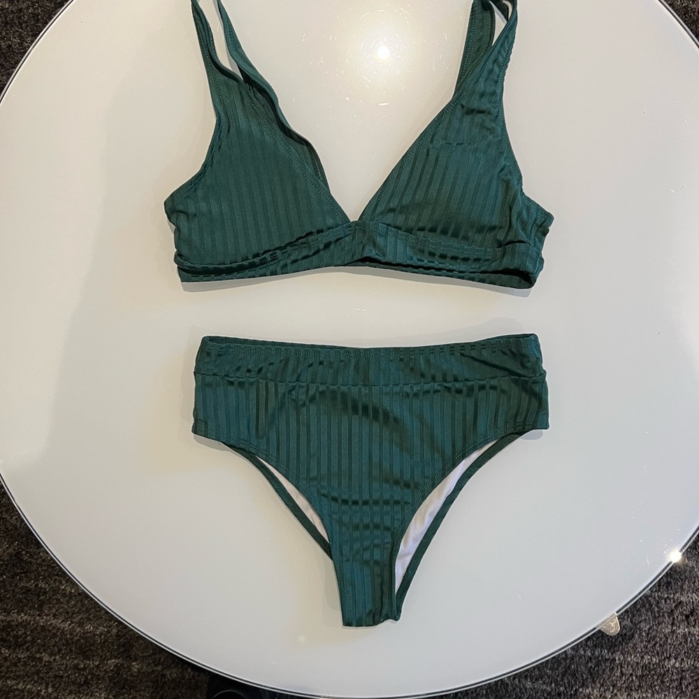 Bikini Aleyah green